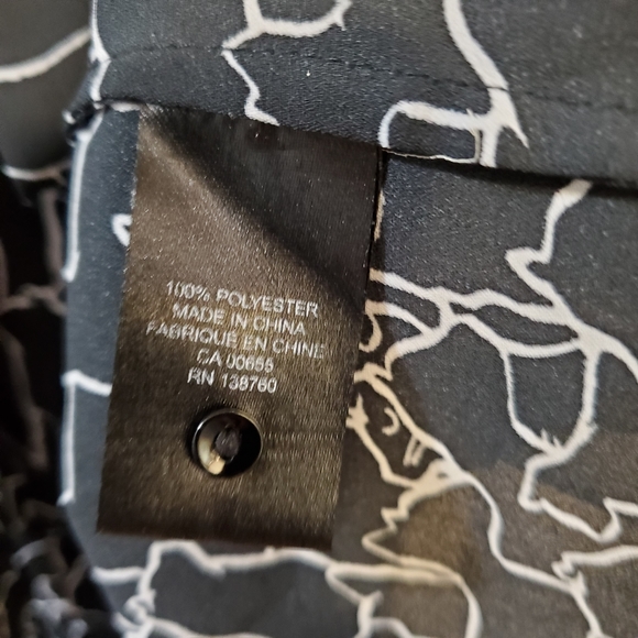 🐈⬛️ RW&Co. Black cat print peplum blouse with tie neck - Size XS - Picture 6 of 8